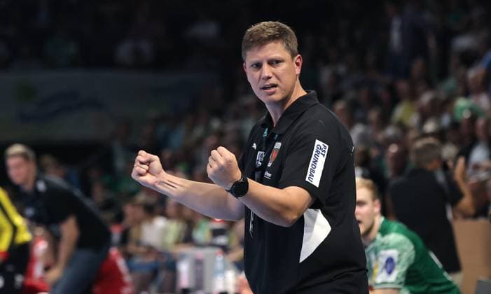 Trainer Nicolej Krickau jubelt Freude Emotion Jubel Handball HBL Bundesliga Herren 5. Spieltag Saison 2025 2026 21.09.2025 Füchse Berlin vs MT Melsungen