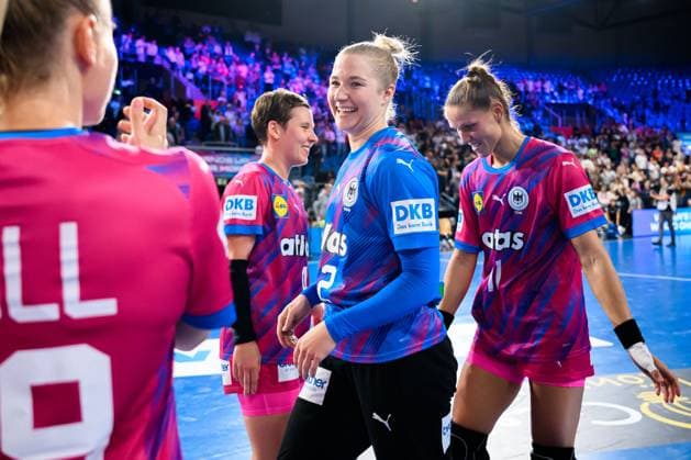 Krefeld: Handball Frauen Laenderspiel - Deutschland - Niederlande Torhueterin Katharina Filter (Deutschland) Krefeld Yayla Arena Nordrhein-Westfalen Deutschland