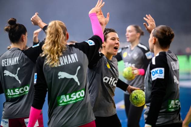 Krefeld: Handball Frauen Laenderspiel - Deutschland - Niederlande Alina Grijseels (Deutschland) Krefeld Yayla Arena Deutschland