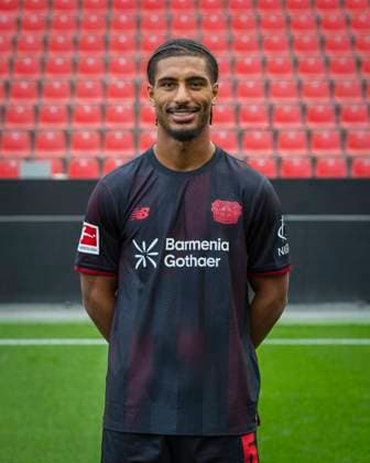 Loic Bade (Bayer Leverkusen) Bayer Leverkusen; 1.BL Porträttermin 2025 2026