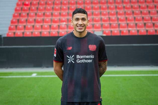 Ezequiel Fernandez (Bayer Leverkusen) Bayer Leverkusen; 1.BL Porträttermin 2025 2026
