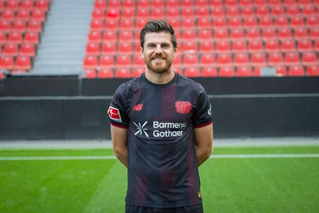 Jonas Hofmann (Bayer Leverkusen) Bayer Leverkusen; 1.BL Porträttermin 2025 2026