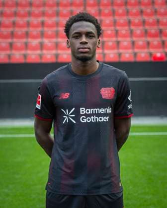 Ernest Poku (Bayer Leverkusen) Bayer Leverkusen; 1.BL Porträttermin 2025 2026