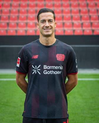 Lucas Vazquez (Bayer Leverkusen) Bayer Leverkusen; 1.BL Porträttermin 2025 2026