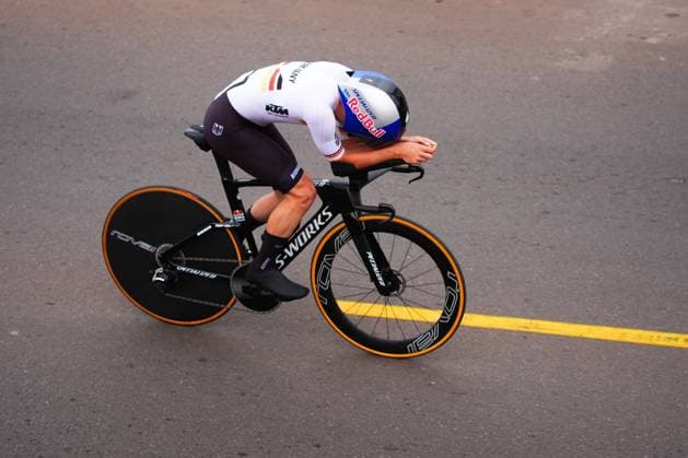 2025 UCI Road World Championships Picture by Zac Williams SWpix.com - 22 09 2025 - Cycling - 2025 UCI Road World Championships - BK Arena to Kigali Convention Centre, Kigali, Rwanda - Men Under-23 Individual Time Trial (ITT) - Paul Fietzke (Germany) Copyright: x xSWpix.comx(t axPhotographyxHubxLtd)xZacxWilliams SWpix.comx SWP-3030-5706