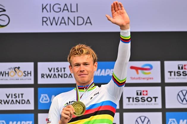 Söderqvist Jakob Einzelzeitfahren Männer U23 ITT Straßen-WM 2025 Ruanda Söderqvist Jakob (Schweden) Weltmeister vor Pringle Nate (New Zealand) und Decomble Maxime (France) Einzelzeitfahren Männer U23 Straßen-Weltmeisterschaft im Radsport 2025 Road World Championships 2025 UCI Cycling WM 31,2 km Kigali, Ruanda, World Championships WE - ITT (WC). 22.09.2025