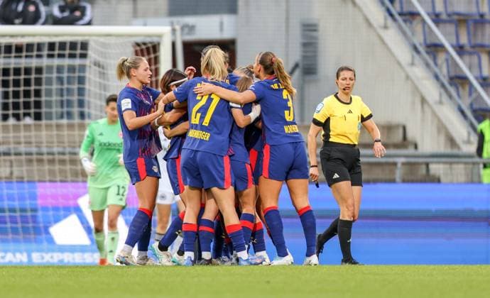 DEU, Frankfurt, Eintracht Frankfurt vs RB Leipzig, Google Pixel Frauen Bundesliga DFB, Saison 2526, Stadion am Bretanobad, 3. Spieltag, im Bild: Annabel Schasching (RB Leipzig 16) erzielt das Tor zum 1:1, Jubel und Freude DFB DFL REGULATIONS PROHIBIT ANY USE OF PHOTOGRAPHS AS IMAGE SEQUENCES AND OR QUASI-VIDEO, 22.09.2025, Copyright: HMBxMedia HendrikxHamelau