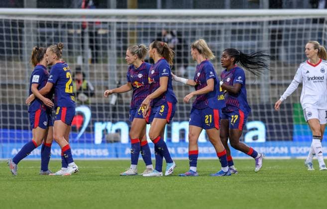 DEU, Frankfurt, Eintracht Frankfurt vs RB Leipzig, Google Pixel Frauen Bundesliga DFB, Saison 2526, Stadion am Bretanobad, 3. Spieltag, im Bild: Leipzig erzielt das Anschlusstor durch Marleen Schimmer (RB Leipzig 14) DFB DFL REGULATIONS PROHIBIT ANY USE OF PHOTOGRAPHS AS IMAGE SEQUENCES AND OR QUASI-VIDEO, 22.09.2025, Copyright: HMBxMedia HendrikxHamelau