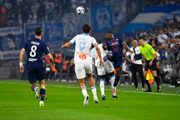 FOOTBALL : Olympique de Marseille VS Paris Saint Germain - Ligue 1 McDonald s - 22 09 2025 Ligue 1 Mcdonald s match between Olympique de Marseille and Paris Saint Germain on September 22, 2025 at the Orange Velodrome Stadium in Marseille. MarseilleFrance  Copyright: xWilliamxCannarellax