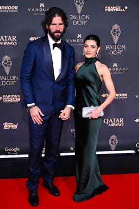 FOOTBALL : Ballon d Or 2025 - Paris - 22 09 2025 Alisson and Natalia Loewe attend the Ballon d Or Ceremony at Theatre du Chatelet on September 22, 2025 in Paris, France ( Photo by Federico Pestellini PSNewz ) ParisFrance  Copyright: xFedericoxPestellinix