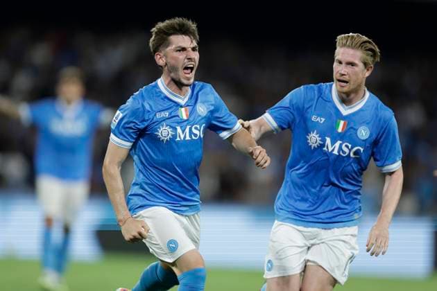 Napoli™s Billy Gilmour celebrates after scoring a goal during the Serie A soccer match between Napoli and Pisa at the Diego Armando Maradona Stadium in Naples, southern italy - Monday , September 22 , 2025. - Soccer .  Copyright: xAlessandroxGarofalo LaPressex