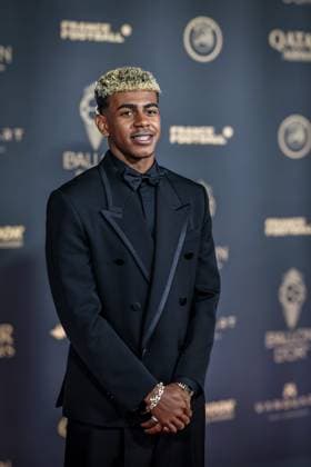 69eme cérémonie du Ballon d’Or PHOTOPQR LE PARISIEN LP Fred Dugit ; Paris ; 22 09 2025 ; Sports Paris (Ier), le 22 09 2025 Tapis rouge de la 69eme cérémonie du Ballon d’Or au théâtre du Châtelet. Lamine Yamal LP Fred Dugit Paris; 09 22 2025; 69th Ballon d’Or ceremony at Chatellet