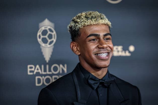 69eme cérémonie du Ballon d’Or PHOTOPQR LE PARISIEN LP Fred Dugit ; Paris ; 22 09 2025 ; Sports Paris (Ier), le 22 09 2025 Tapis rouge de la 69eme cérémonie du Ballon d’Or au théâtre du Châtelet. Lamine Yamal LP Fred Dugit Paris; 09 22 2025; 69th Ballon d’Or ceremony at Chatellet