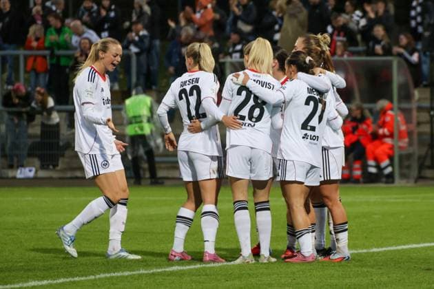 22.09.2025, xgrfx, Fussball Google Pixel Frauen-Bundesliga, Eintracht Frankfurt - RB Leipzig v.l. Tor, Rebecka Blomqvist (Eintracht Frankfurt) (DFL DFB REGULATIONS PROHIBIT ANY USE OF PHOTOGRAPHS as IMAGE SEQUENCES and or QUASI-VIDEO) Frankfurt am Main