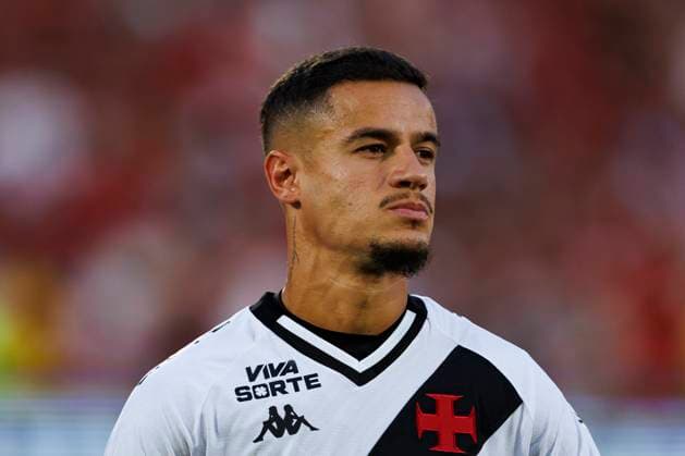 Rio de Janeiro, Brazil - September 21: Philippe Coutinho of Vasco getting into the field prior to the Brasileirao Betano 2025 match between Flamengo and Vasco da Gama at Estadio do Maracana on September 21, 2025 in Rio de Janeiro, Brazil. (Photo by Daniel Castelo Branco Eurasia Images) Rio de Janeiro Estadio do Maracana Rio de Janeiro Brazil