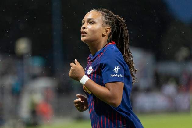 Google Pixel Frauen Bundesliga: Eintracht Frankfurt - RB Leipzig, 22.09.2025 Lisa Baum (RB Leipzig 11), Freisteller, Portrait Porträt, Eintracht Frankfurt - RB Leipzig, Frankfurt, Stadion am Brentanobad, 22.9.2025 Copyright: xBEAUTIFULxSPORTS Gawlikx