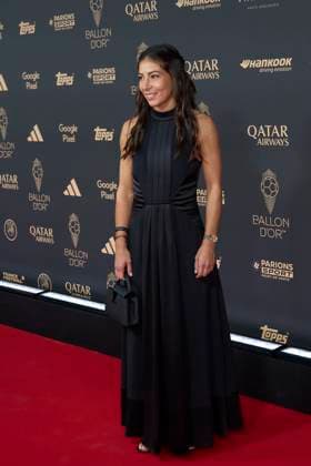 69th Ballon D Or Photocall At Theatre Du Chatelet In Paris PARIS, FRANCE - SEPTEMBER 22: Clara Mateo attends the 69th Ballon D Or Photocall at Theatre Du Chatelet on September 22, 2025 in Paris, France. Paris France  Copyright: xJosexBretonx originalFilename:bretonhernandez-69thball250922_npA2d.jpg