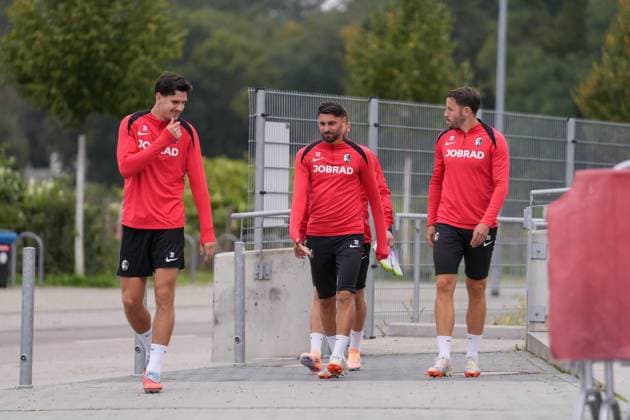 Igor Matanovic (SC Freiburg, 31), Vincenzo Grifo (SC Freiburg, 32), Christian Günter Christian Guenter (SC Freiburg, 30) , letztes medienöffentliches Training des SC Freiburg vor dem ersten Europa League Spiel in der Ligaphase, Deutschland, Fussball, UEFA Europa League, 1.Spieltag, 2025 2026, SC Freiburg vs. FC Basel, 23.09.2025, letztes medienöffentliches Training des SC Freiburg vor dem ersten Europa League Spiel in der Ligaphase, Europa-Park Stadion, Freiburg, Deutschland Freiburg Europa-Park Stadion Baden-Württemberg Deutschland Copyright: xArnexAmbergx