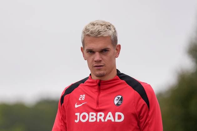 Matthias Ginter (SC Freiburg, 28) , letztes medienöffentliches Training des SC Freiburg vor dem ersten Europa League Spiel in der Ligaphase, Deutschland, Fussball, UEFA Europa League, 1.Spieltag, 2025 2026, SC Freiburg vs. FC Basel, 23.09.2025, letztes medienöffentliches Training des SC Freiburg vor dem ersten Europa League Spiel in der Ligaphase, Europa-Park Stadion, Freiburg, Deutschland Freiburg Europa-Park Stadion Baden-Württemberg Deutschland Copyright: xArnexAmbergx