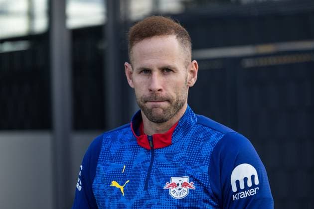 GER, Training RB Leipzig 23.09.2025, Trainingszentrum am Cottaweg, Leipzig, GER, Training RB Leipzig Peter Gulacsi (RB Leipzig 1) Â