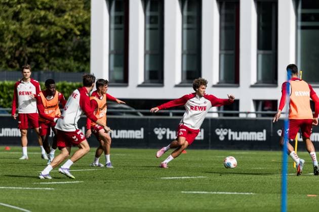 Training 1. FC Köln; 23.09.2025 Luca Waldschmidt (1. FC Köln, 7) am Ball Training 1. FC Köln; Geissbockheim, 23.09.2025 Copyright: xBEAUTIFULxSPORTS Wunderlx