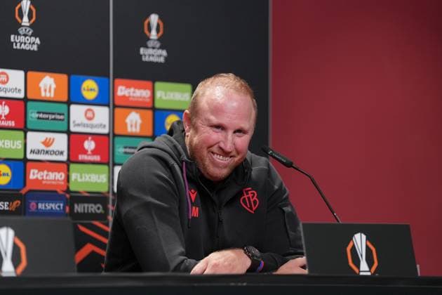 Ludovic Magnin (FC Basel, Cheftrainer) , Pressekonferenz des FC Basel vor dem ersten Europa League Spiel in der Ligaphase, Pressegespräch, Deutschland, Fussball, UEFA Europa League, 1.Spieltag, 2025 2026, SC Freiburg vs. FC Basel, 23.09.2025, Pressekonferenz des FC Basel vor dem ersten Europa League Spiel in der Ligaphase, Pressegespräch, Schweiz, Europa-Park Stadion, Freiburg, Deutschland Freiburg Europa-Park Stadion Baden-Württemberg Deutschland Copyright: xArnexAmbergx