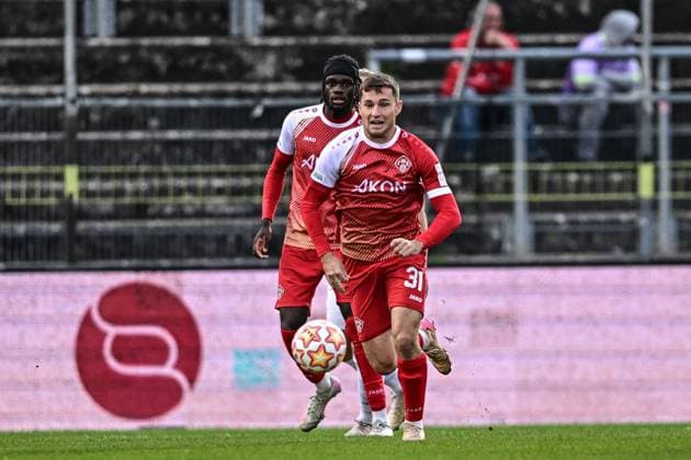 Wuerzburger Kickers gegen TSV Schwaben Augsburg, Wuerzburg, 23.09.2025 Tim Kraus (Wuerzburger Kickers 31) , Wuerzburg, 23.09.2025 - 10. Spieltag der Regionalliga Bayern, Wuerzburger Kickers gegen TSV Schwaben Augsburg, Wuerzburg Akon Arena Copyright: xBEAUTIFULxSPORTS Märklx