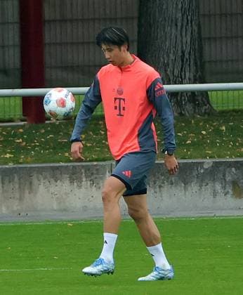 23.09.2025, FC Bayern Training, Saebenerstrasse Muenchen, Fussball, im Bild: Hiroki Ito (FC Bayern Muenchen)