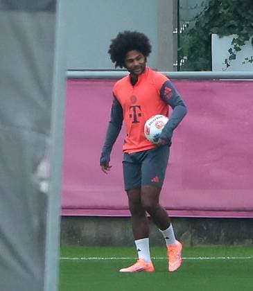 23.09.2025, FC Bayern Training, Saebenerstrasse Muenchen, Fussball, im Bild: Serge Gnabry (FC Bayern Muenchen)