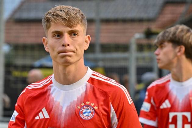 Regionalliga Bayern; DJK Vilzing- FC Bayern München II; 23.09.2025 Im Bild Anton HEINZ (FC Bayern Muenchen II 9) Einzelfoto Freisteller Regionalliga Bayern: DJK Vilzing - FC Bayern Amateure; Manfred-Zollner Stadion am 23.09.2025 Copyright: xBEAUTIFULxSPORTS Goldbergx