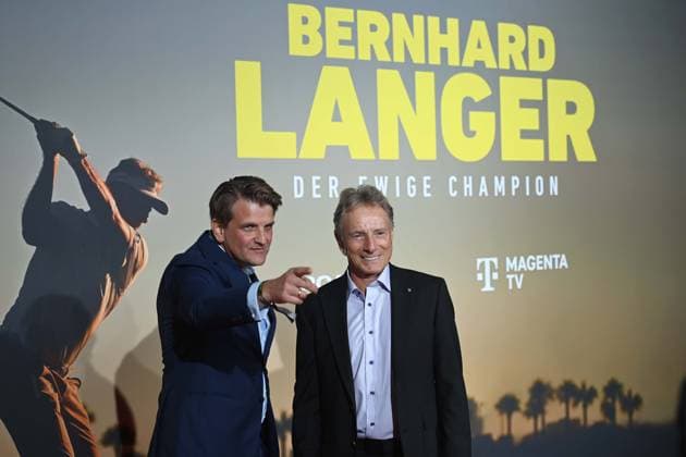 v.l. Leo HOESCH, Produzent, Bernhard LANGER, Golfprofi, Roter Teppich, Red Carpet Show, Ankunft, arrival, Filmpremiere Filmpremiere BERNHARD LANGER - Der Ewige Champion am 23.09.2025 im Cinedom-Kino in Koeln, Â
