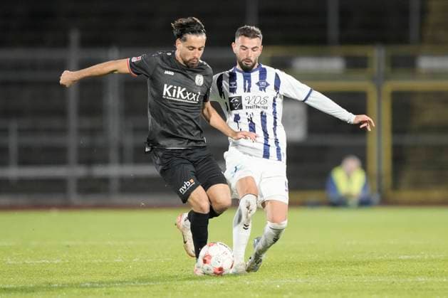 23.09.2025, Marschweg Stadion, Oldenburg, GER, Niedersachsenpokal-Viertelfinale: VfB Oldenburg vs SV Meppen, Ersin Zehir (SV Meppen 6) DFL REGULATIONS PROHIBIT ANY USE OF PHOTOGRAPHS AS IMAGE SEQUENCES AND OR QUASI-VIDEO. Oldenburg Niedersachsen Deutschland Marschweg Stadion