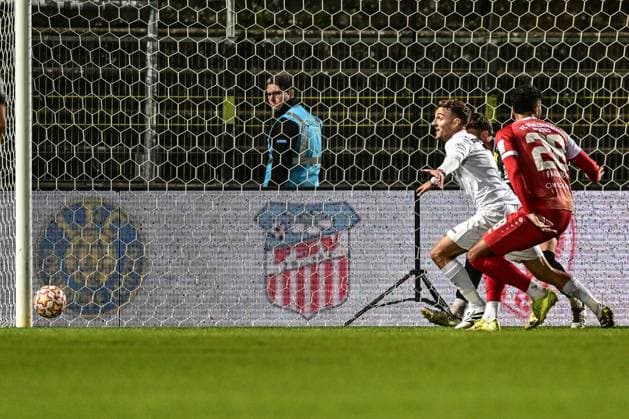 Wuerzburger Kickers gegen TSV Schwaben Augsburg, Wuerzburg, 23.09.2025 3:3 Ausgleich.für Schwaben , Wuerzburg, 23.09.2025 - 10. Spieltag der Regionalliga Bayern, Wuerzburger Kickers gegen TSV Schwaben Augsburg, Wuerzburg Akon Arena Copyright: xBEAUTIFULxSPORTS Märklx