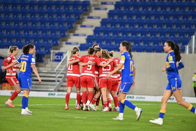 RECORD DATE NOT STATED Sophie Weidauer (9; 1. FC Union Berlin), Nele Bauereisen (23; 1. FC Union Berlin) und weitere Spielerinnen von 1. FC Union Berlin feiern Torjubel GPFPL FC Carl Zeiss Jena gegen 1. FC Union Berlin 23.09.2025 Copyright: xJoshuaxHildebrandtx