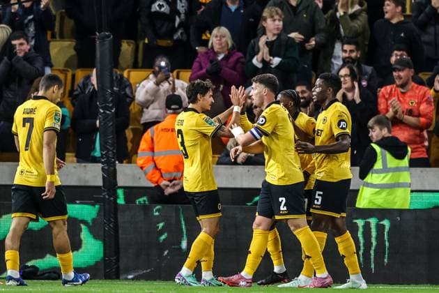 Carabao Cup round 3 Wolverhampton Wanderers v Everton Marshall Munetsi of Wolverhampton Wanderers celebrates his goal to make it 1-0 during the Carabao Cup round 3 match Wolverhampton Wanderers vs Everton at Molineux, Wolverhampton, United Kingdom, 23rd September 2025 (Photo by Alfie Cosgrove News Images) Wolverhampton Molineux West Midlands United Kingdom Copyright: xAlfiexCosgrove NewsxImagesx