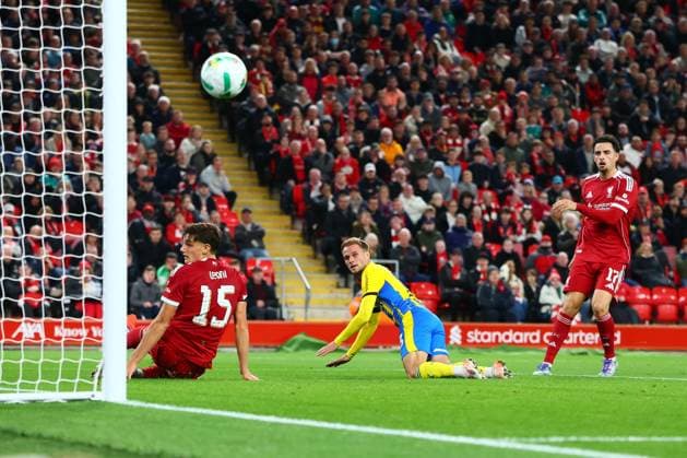 LÃ o Scienza of Southampton misses a chance to score Liverpool v Southampton, EFL Carabao Cup, Third Round, Football, Anfield, Liverpool, UK - 23 Sep 2025Liverpool Anfield United Kingdom EDITORIAL USE ONLY No use with unauthorised audio, video, data, fixture lists, club league logos or live services. Online in-match use limited to 120 images, no video emulation. No use in betting, games or single club league player publications. Copyright: xPaulxCurrie Shutterstockx 15498466bx