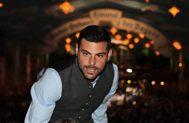 Fussball, Herren, 3.Liga, Saison 2025 2026, TSV 1860 München, offizieller Wiesnbesuch, Hacker-Festzelt Kevin Volland (TSV 1860 München) in Tacht