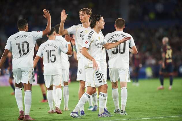 Real Madrid players celebrates a goal during the LaLiga EA Sports match between Levante UD and Real Madrid at Ciudad de Valencia on September 23, 2025 in Valencia, Spain. (Photo by Maria Jose Segovia DeFodi Images) Real Madrid players celebrates a goal during the LaLiga EA Sports match between Levante UD and Real Madrid at Ciudad de Valencia on September 23, 2025 in Valencia, Spain Photo by Maria Jose Segovia DeFodi Images