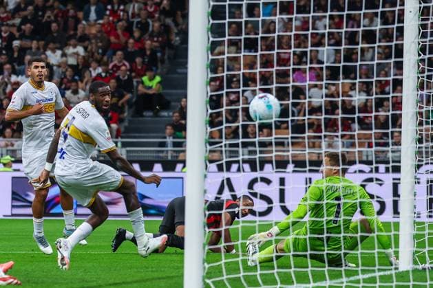 Christopher Alan Nkunku of AC Milan scores a goal during Coppa Italia 2025 26 football match between AC Milan and US Lecce at San Siro Stadium  Copyright: xFabrizioxCarabelli IPAxSportx xipa-agency.netx xx IPA_65615579 IPA_Agency_IPA65615579