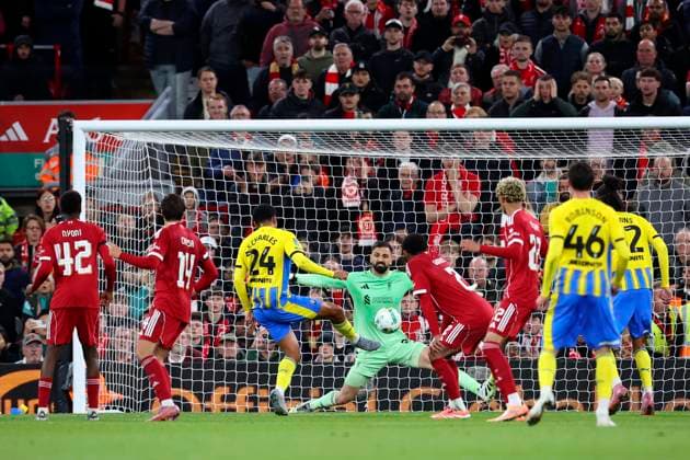 Liverpool v Southampton - Carabao Cup Third Round Shea Charles of Southampton scores equalizing goal during the Carabao Cup Third Round match between Liverpool and Southampton at Anfield on September 23, 2025 in Liverpool, England. Liverpool Anfield England United Kingdom Copyright: xEdxSykes Sportsphoto APLx 14135992