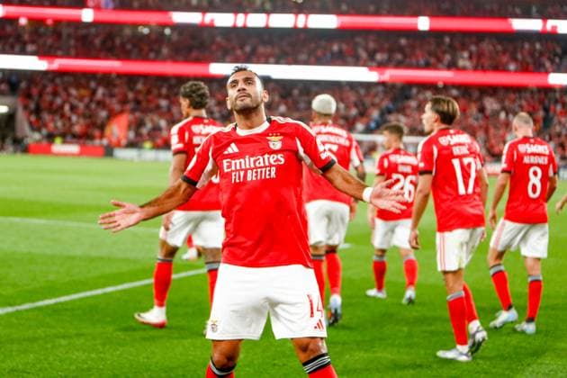 Vangelis Pavlidis of SL Benfica celebrates after scoring a goal during the Primeira Liga match between SL Benfica and Rio Ave FC at Estadio da Luz on September 23, 2025 in Lisbon, Portugal. Liga Portugal Betclic - SL Benfica vs Rio Ave FC (Valter Gouveia SPP)  Copyright: xValterxGouveia SPPx spp-en-VaGo-_GO_9729