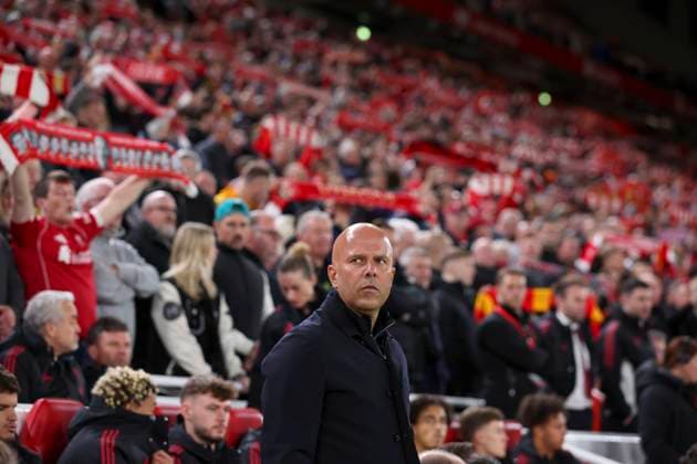 Liverpool v Southampton - Carabao Cup Third Round Arne Slot, Manager of Liverpool on the side line before the Carabao Cup Third Round match between Liverpool and Southampton at Anfield on September 23, 2025 in Liverpool, England. Liverpool Anfield England United Kingdom Copyright: xEdxSykes Sportsphoto APLx 14136002