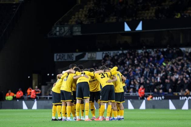 Wolves team huddle during the Carabao Cup football match between Wolverhampton Wanderers and Everton at Molineux stadium in Wolverhampton, England  Copyright: xNataliexMincher SPPx Sportspressphoto_SPR31003