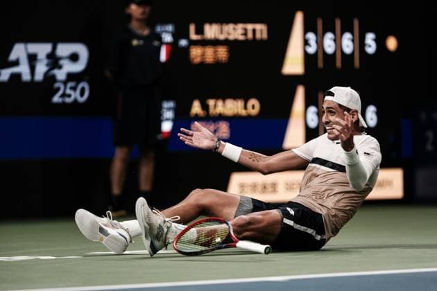 CHENGDU, CHINA - SEPTEMBER 23: Alejandro Tabilo of Chile celebrates after winning the Men s Singles final match against Lorenzo Musetti of Italy on Day 8 of 2025 ATP, Tennis Herren Chengdu Open at Sichuan International Tennis Centre on September 23, 2025 in Chengdu, Sichuan Province of China.  Copyright: xVCGx 111592811750