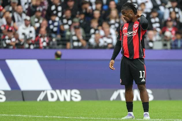 Fußball 1. Bundesliga - Eintracht Frankfurt - 1. FC Union Berlin am 21.09.2025 im Deutsche Bank Park in Frankfurt Elye Wahi (Frankfurt 17) nachdenklich
