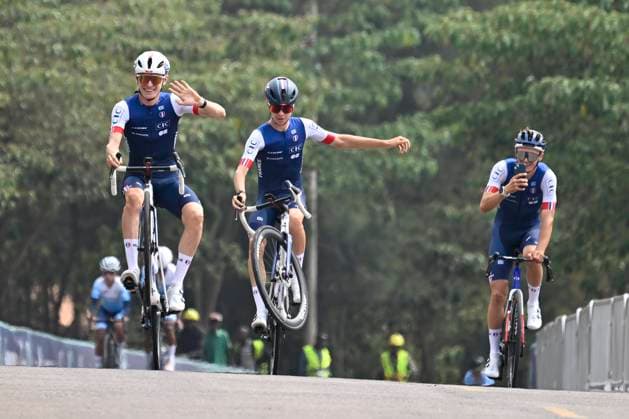UCI 2025 Road World Championship, WM, Weltmeisterschaft Kigali 28 09 2025 KIGALI, RWANDA - SEPTEMBER 28 : the French team pictured during a training ride prior to the Men Elite cycling road race of the UCI Road World Championships 2025 92nd edition an UCI World Championships cycling race of 267.5 km with start in Kigali and finish in Kigali on September 28, 2025 in Kigali, Rwanda, 28 09 2025 Kigali Rwanda  Copyright: xJanxDexMeuleneirx