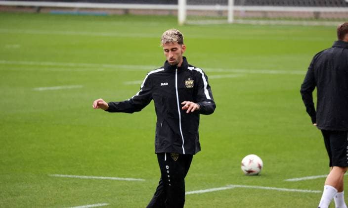 20.09.25 VfB Stuttgart Training Deutschland, Stuttgart, 24.09.2025, Fussball, Bundesliga, VfB Stuttgart Training: Atakan Karazor.