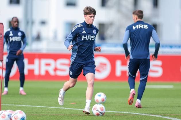 24.09.2025, Fussball, Saison 2025 2026, Training FC Schalke 04, Dylan Leonard (FC Schalke 04), Gelsenkirchen Trainingsgelände FC Schalke 04 NRW Deutschland xRHR-FOTO YYx Copyright: RHR-FOTOx RHR-FOTO YY