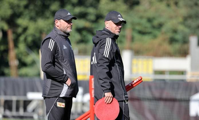 Trainer Steffen Baumgart, Co Trainer Sebastian Bönig Aktion Oberkörper Fußball Fussball Training 1.Bundesliga Herren DFL Saison 2025 2026 24.09.2025 1.FC Union Berlin FCU DFL regulations prohibit any use of photographs as image sequences and or quasi-video.