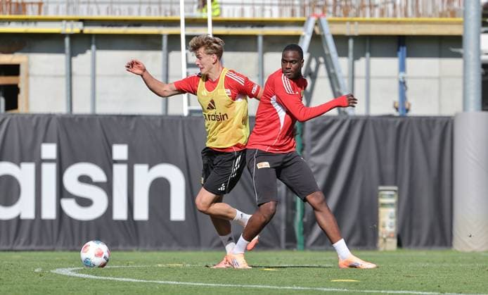 Aljoscha Kemlein, Ilyas Ansah Zweikampf Spielszene Aktion Fußball Fussball Training 1.Bundesliga Herren DFL Saison 2025 2026 24.09.2025 1.FC Union Berlin FCU DFL regulations prohibit any use of photographs as image sequences and or quasi-video.
